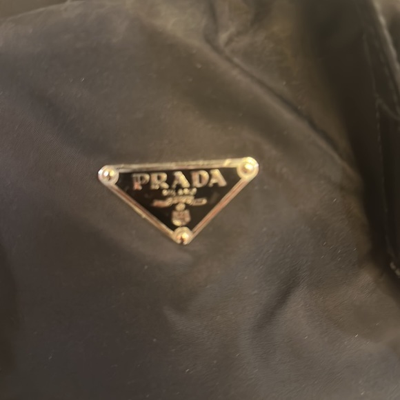 Prada zippered tote - Picture 5 of 8